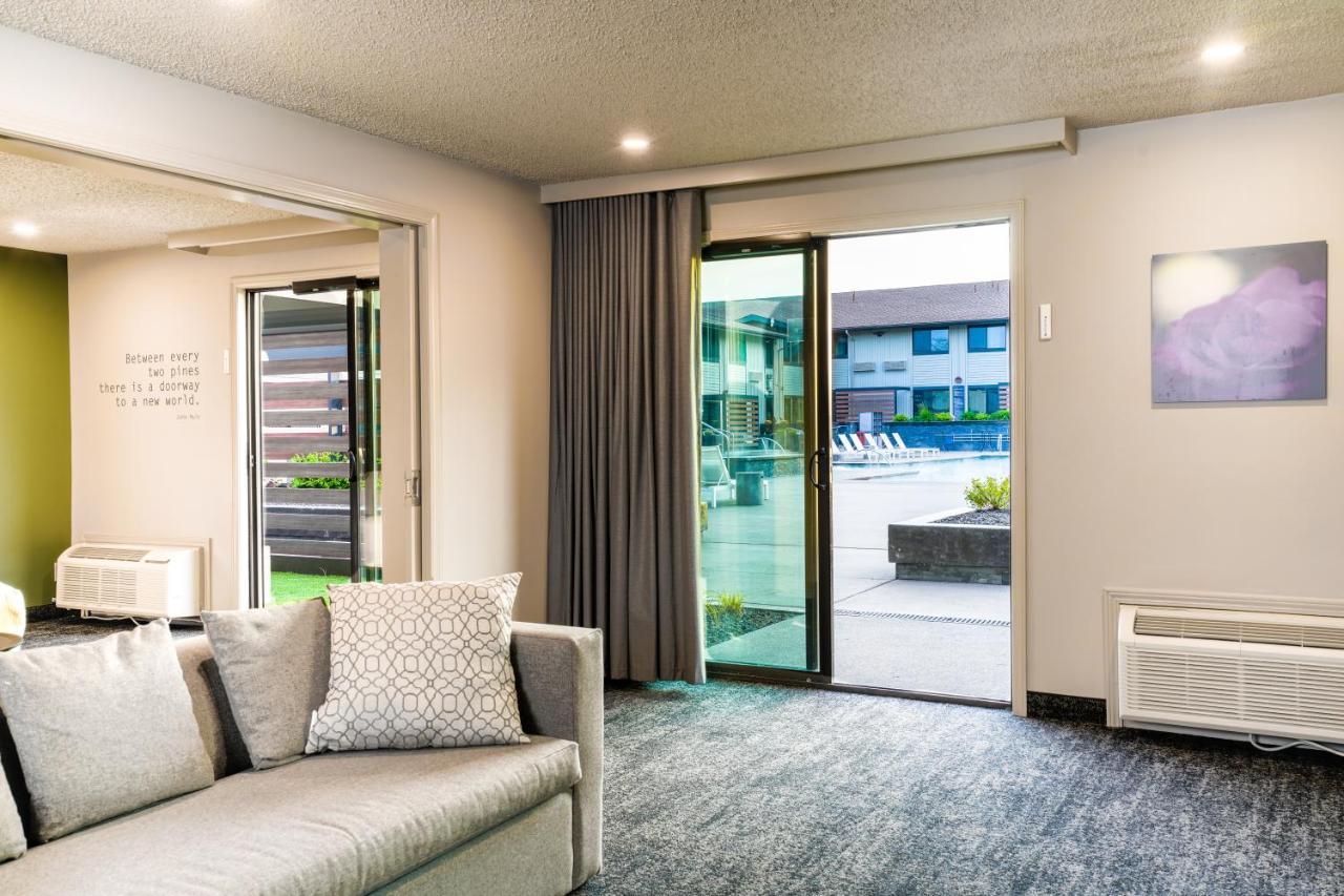 Ruby River (adults Only) Motel